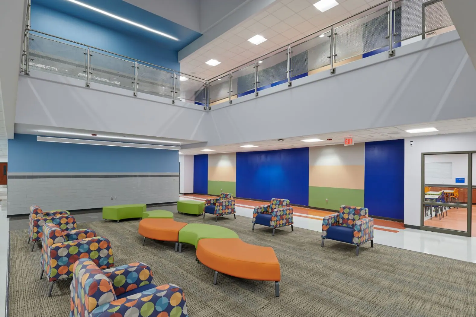 Del Valle Middle & Mission Valley Elementary Combo School photo 15