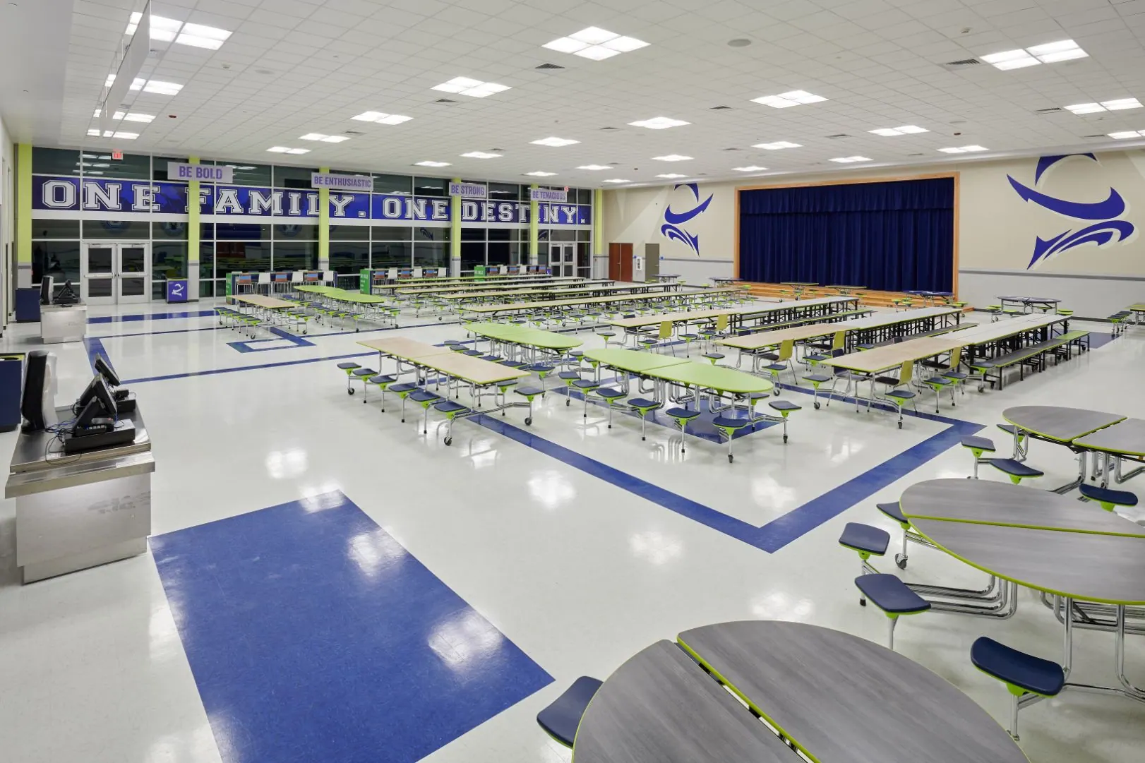 Del Valle Middle & Mission Valley Elementary Combo School photo 23